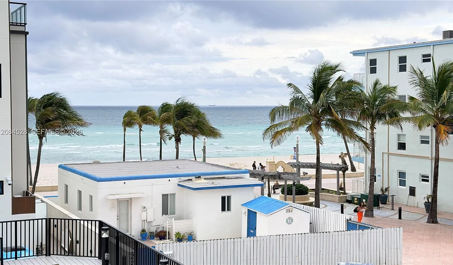 Beach Terrace Resort Cond — Photo 2