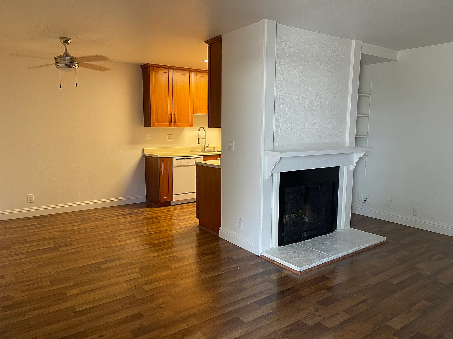 1 bed, 704 sqft, $2,700 — Photo 2