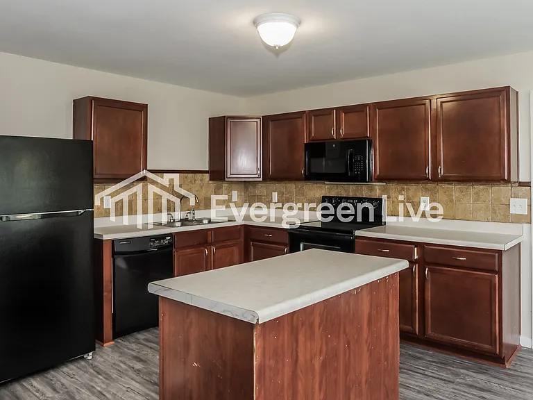 29886 Brentshire Dr — Photo 5