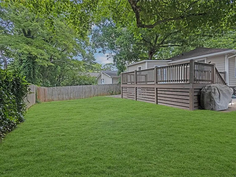 265 Haas Ave SE — Photo 28