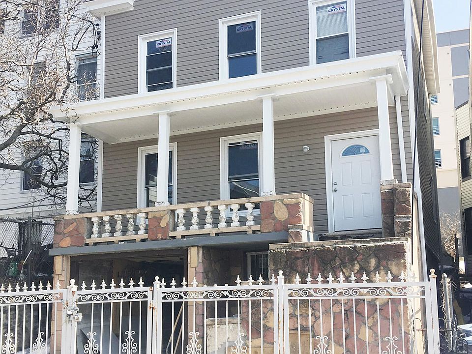 1st image of 658 E 223rd St #1