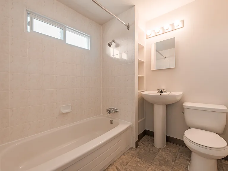 10211 Princess Elizabeth Ave NW — Photo 28