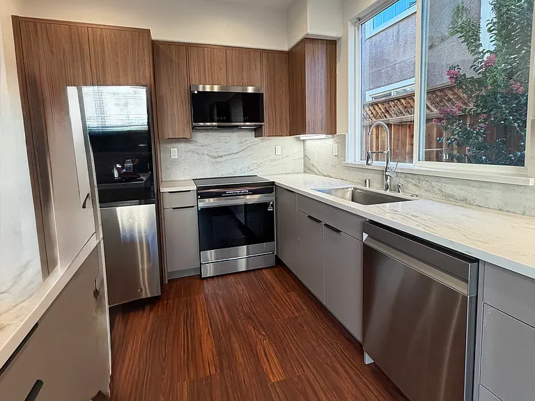 8922 Del Rio Cir — Photo 11