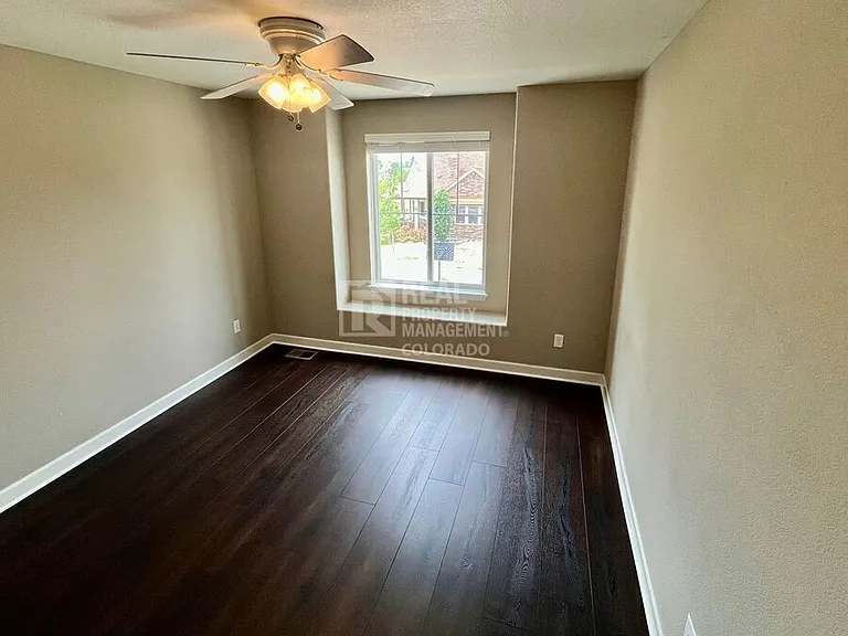 550 Gallegos Cir — Photo 10