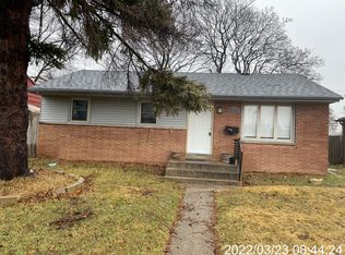 8216 W Luscher Ave, Milwaukee, WI