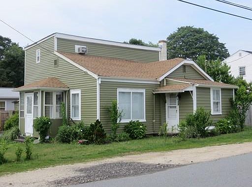 2nd image of 118 Puffer Ave