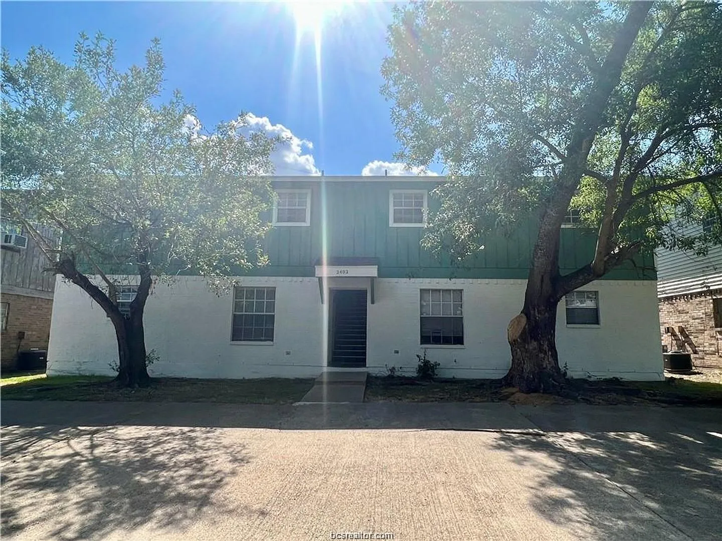 2402 Jaguar Drive — Photo 2