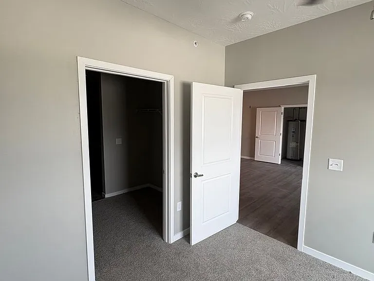 600 Salem Ave SE — Photo 32
