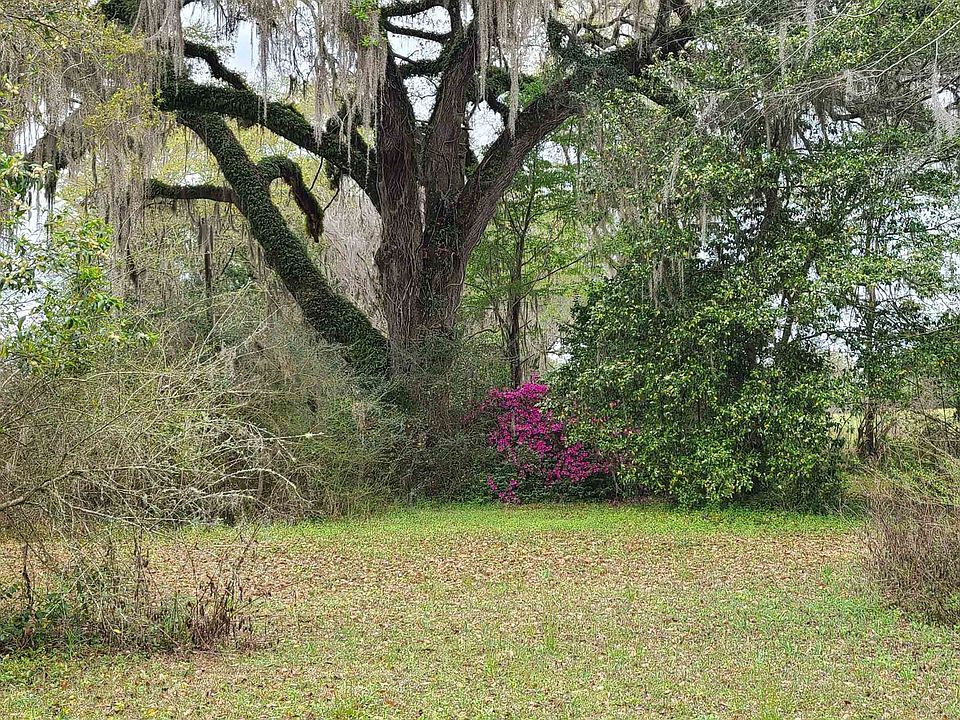 1st image of Vacant W Us #90
