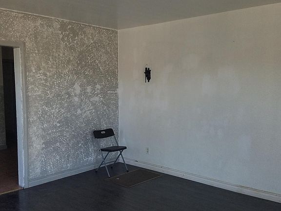 4th image of 7216 Brighton Ave #7216