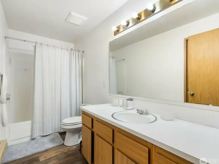 8553 Jennifer Ln NE — Photo 6