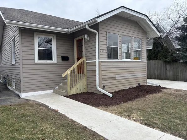 2617 Cottonwood COURT, Racine, WI 53402