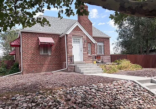 2222 S Acoma St Photo 1