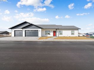 568 SW Desert Sky Dr, Hermiston, OR 97838