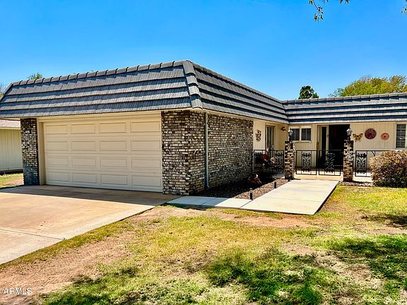 3rd image of 15618 N CAMEO Drive