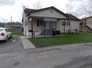 218 Patton St, Rainelle, WV 25962