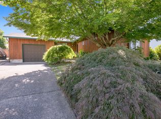 2890 NE 6th St, Gresham, OR 97030
