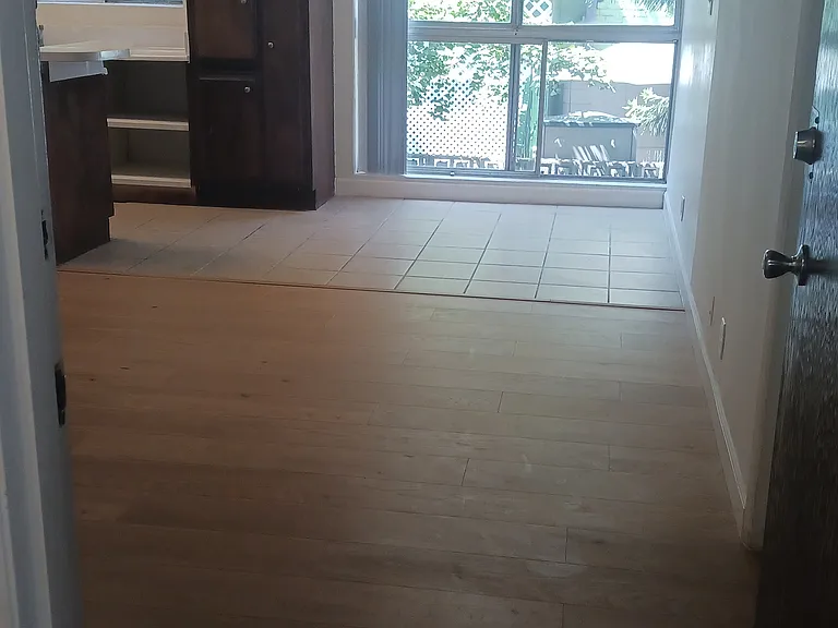 351 S Saint Andrews Pl #102 — Photo 7