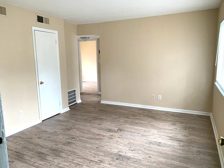 8 Pollux Cir E #4 — Photo 5