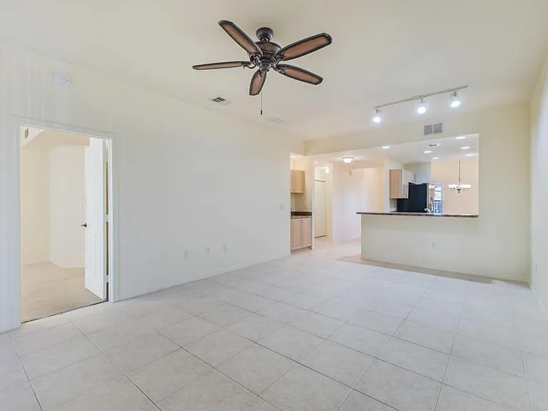 15989 Mandolin Bay Dr — Photo 18