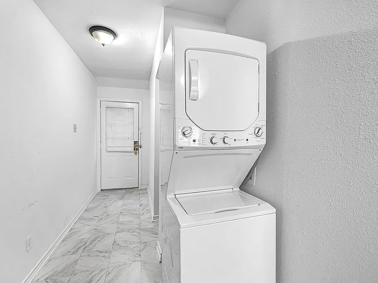 4109 Jack St #4 — Photo 17