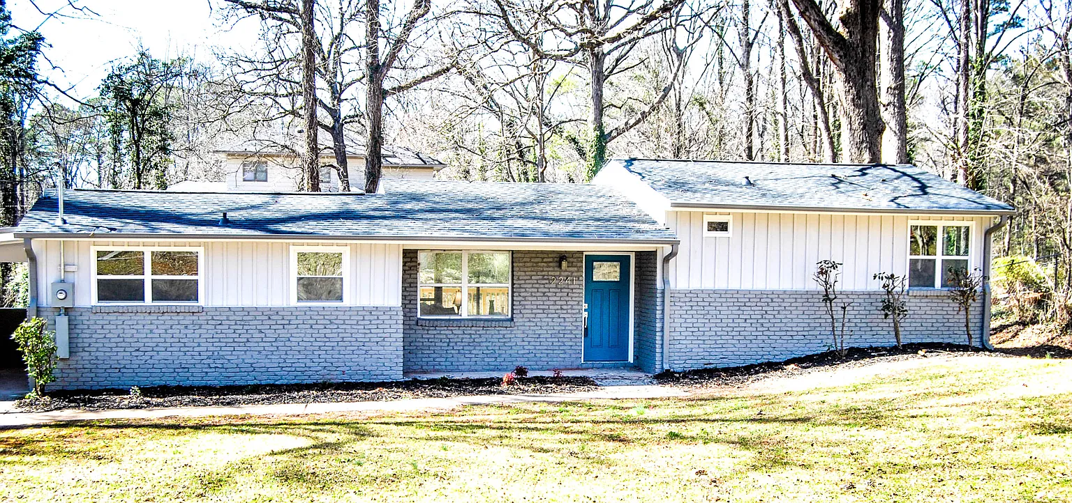 2241 Bradley Ave photo 1