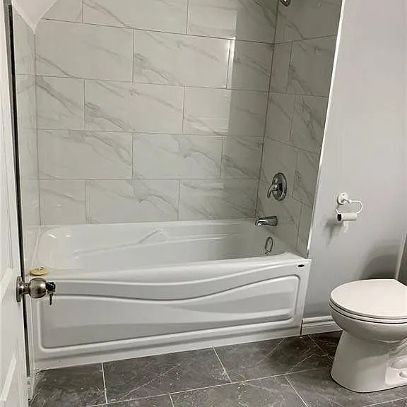 11 Michael Ave #LOWER — Photo 8