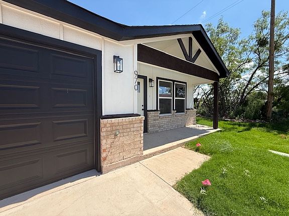 2nd image of 970 Minda St