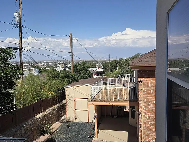 3717 NE Hubble Dr — Photo 39