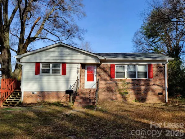 5405 Hilltop Cir, Charlotte, NC 28269