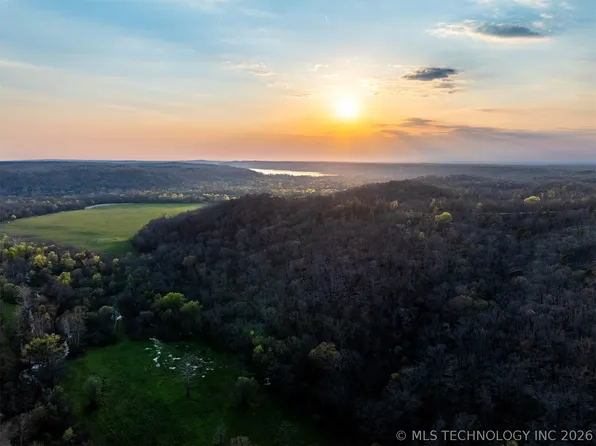 8 S 4530th Rd, Eucha, OK 74342