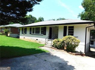 836 Spring Valley Dr, Forest Park, GA 30297