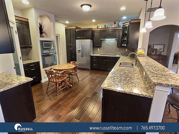 4th image of 3616 Farnsworth Dr