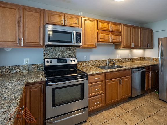 2nd image of 1645 Ala Wai Blvd APT 707