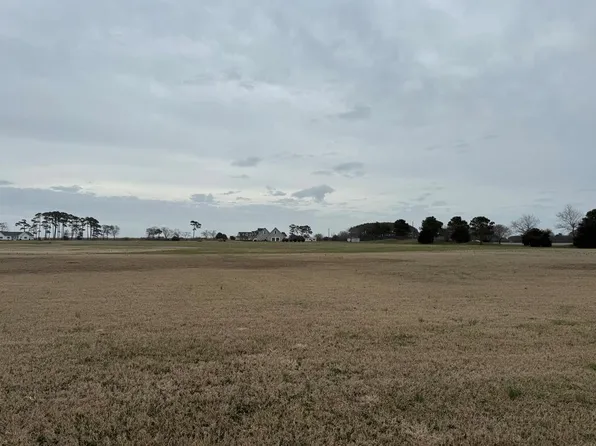 2 Ocean View Way, Parksley, VA 23421