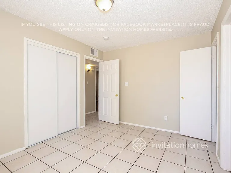 3712 W Catalina Dr — Photo 15