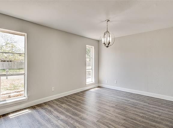 2nd image of 1005 Keller Ave