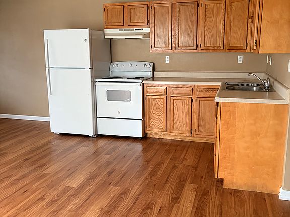 3rd image of 409 Fletcher St #409
