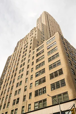 Rented by Compass | media 10