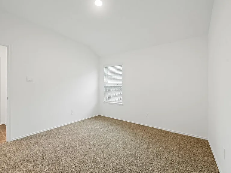 3085 Emerald Ocean Dr — Photo 34