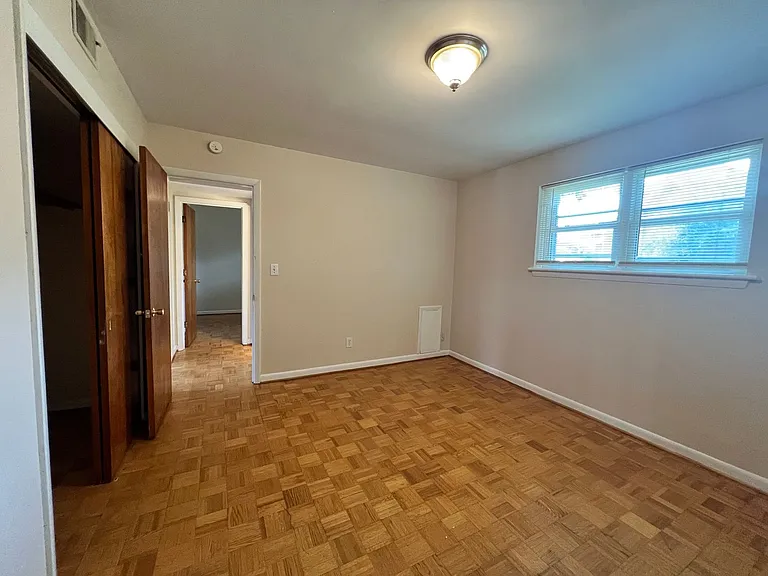 801 3rd St SW — Photo 20