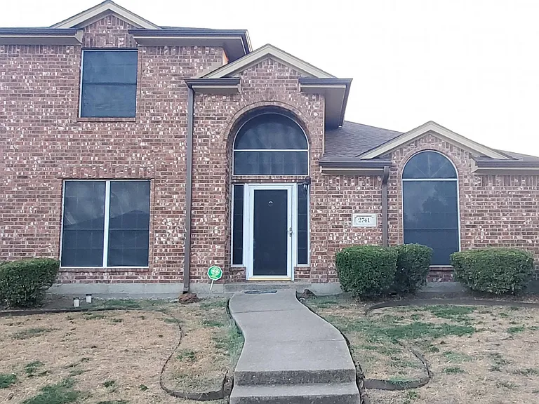 2741 Spring Rain Dr — Photo 1
