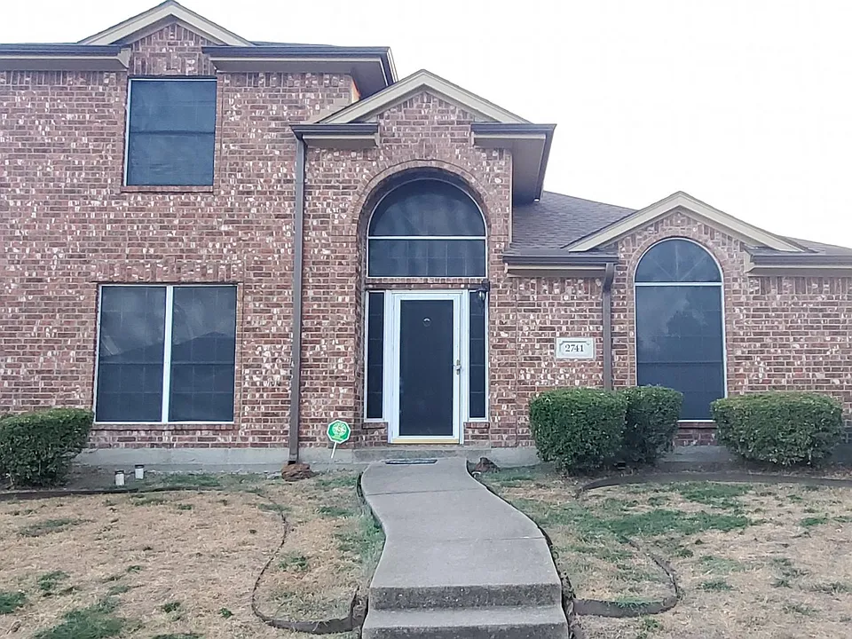 2741 Spring Rain Dr