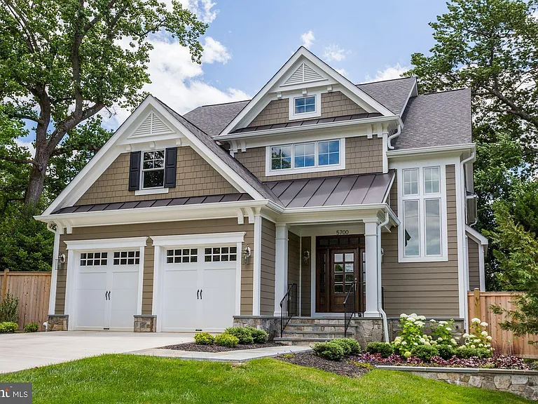 5700 Tanglewood Dr — Photo 1