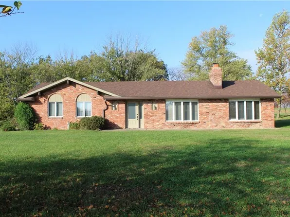 6096 SE Tri County Line Rd, Lawson, MO 64062