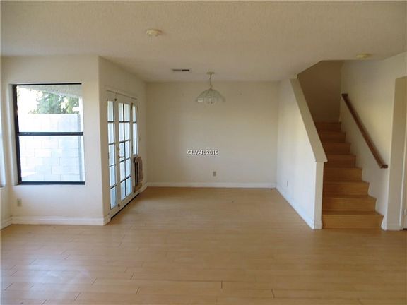 5th image of 5877 Killala Ct
