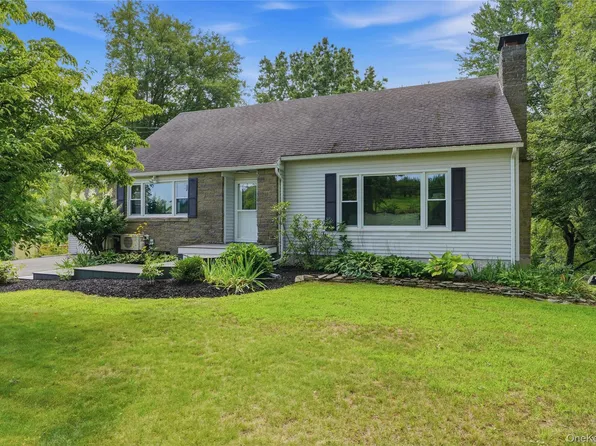 16 Gabriety Road, Highland, NY 12528