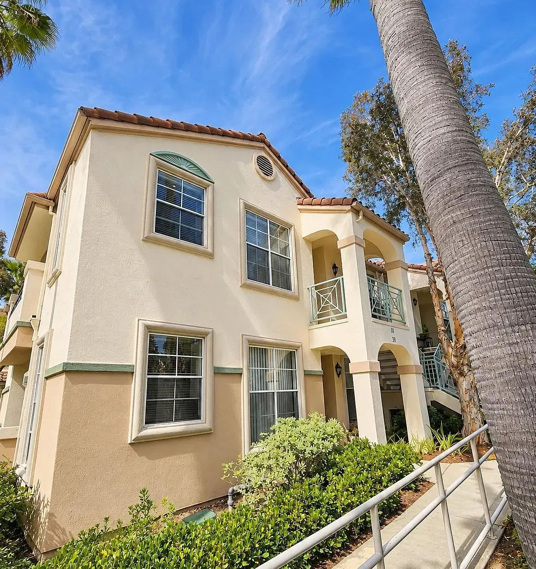 2 bed, 2.0 bath, 950 sqft, $3,495 — Photo 1