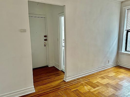5th image of 80 Winthrop St APT V2
