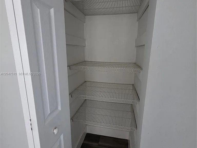 15 Esplanade Dr #B — Photo 5